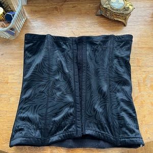 Maidenform corset top